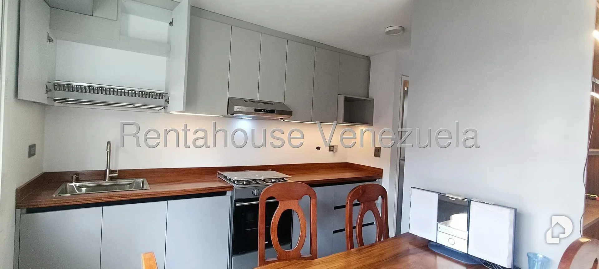Apartamento en El Rosal, Caracas – 4