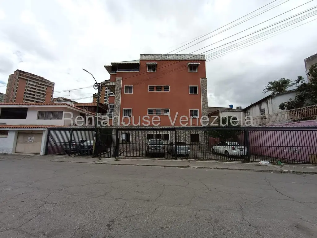 Apartamento en El Paraíso, Caracas - 1