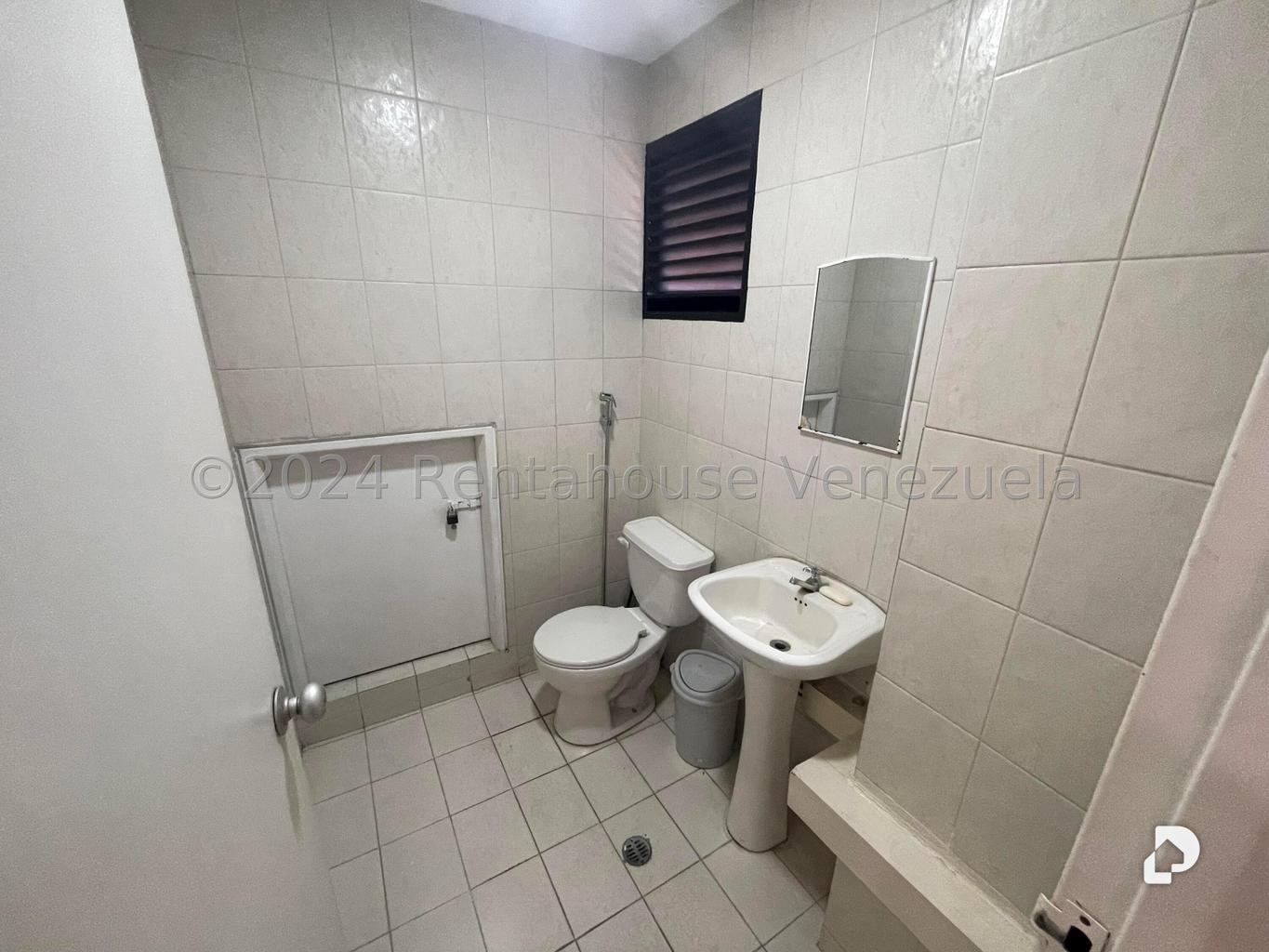Local comercial en Sabana Grande, Caracas – 16