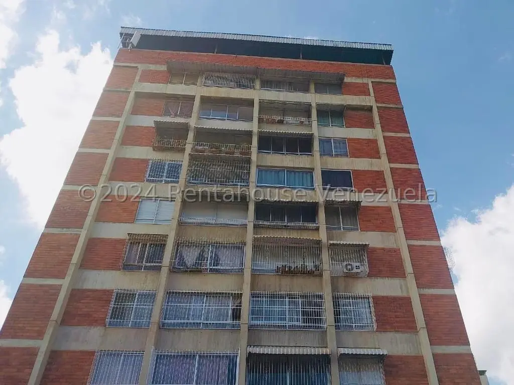 Apartment in El Marqués, Caracas - 1