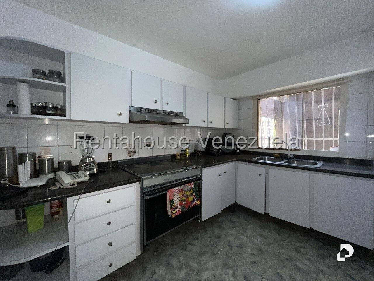 Apartamento en El Paraíso, Caracas – 25