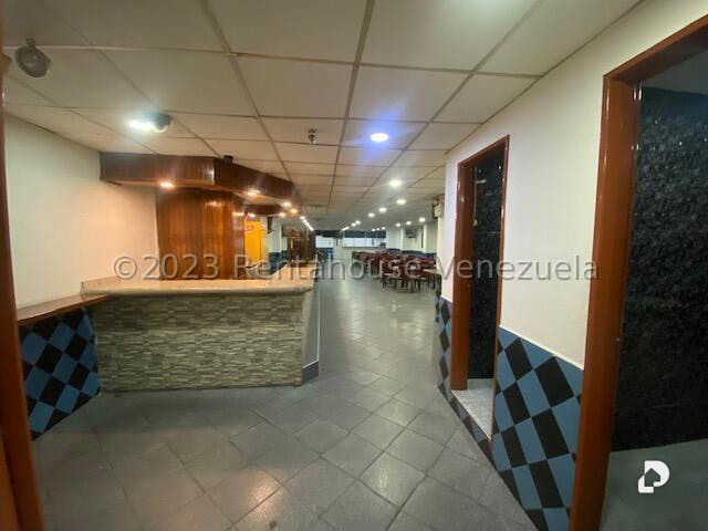 Local comercial en San Jose, Caracas – 12