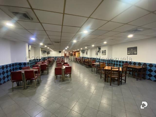 Local comercial en San Jose, Caracas – 13