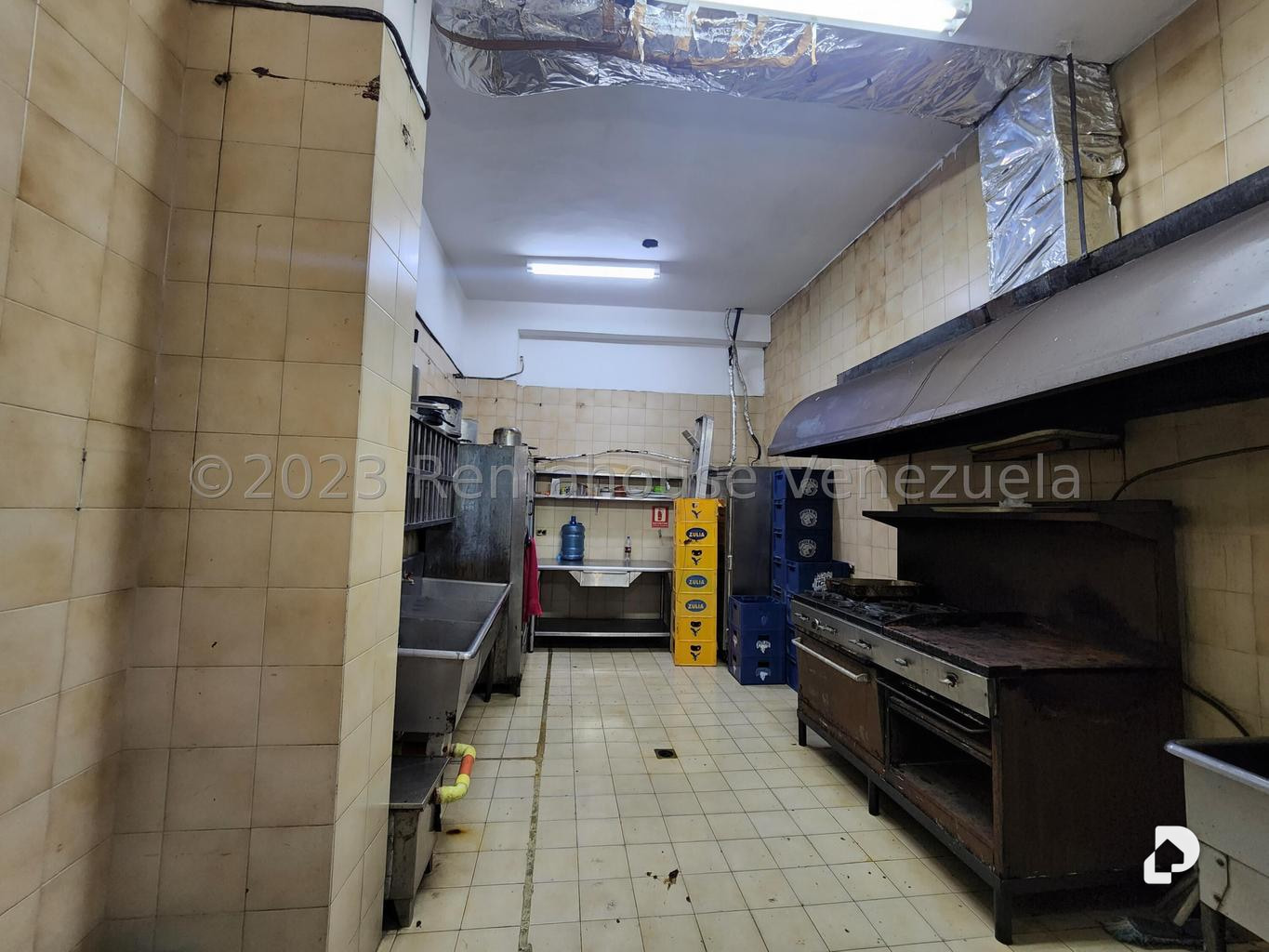 Local comercial en San Jose, Caracas – 8