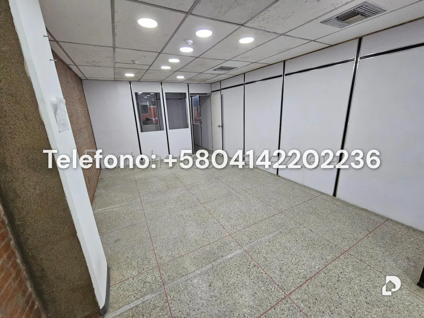 Local comercial en La Urbina, Caracas – 14
