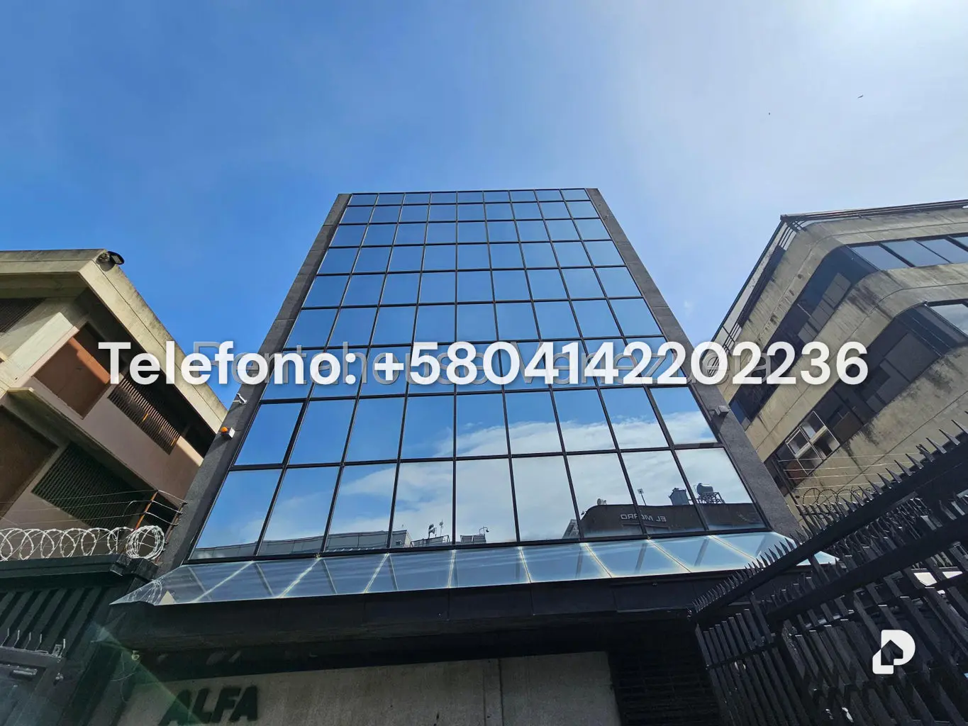 Local comercial en La Urbina, Caracas – 1