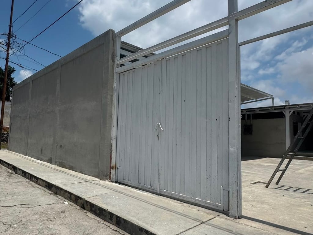 Local comercial en Urbanización Colinas De Santa Rosa, Barquisimeto - 1