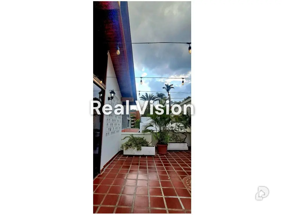 Casa en Altamira, Caracas – 30