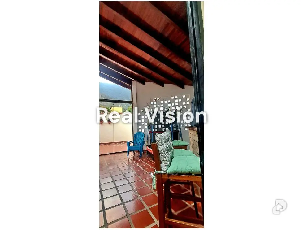 Casa en Altamira, Caracas – 25