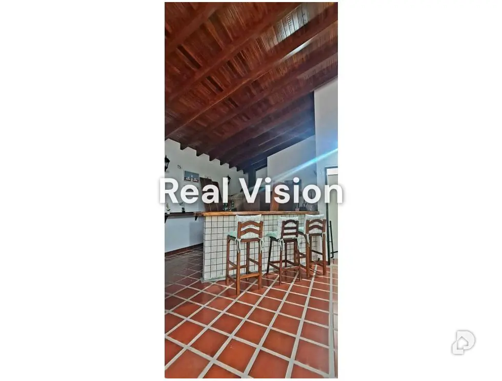 Casa en Altamira, Caracas – 28