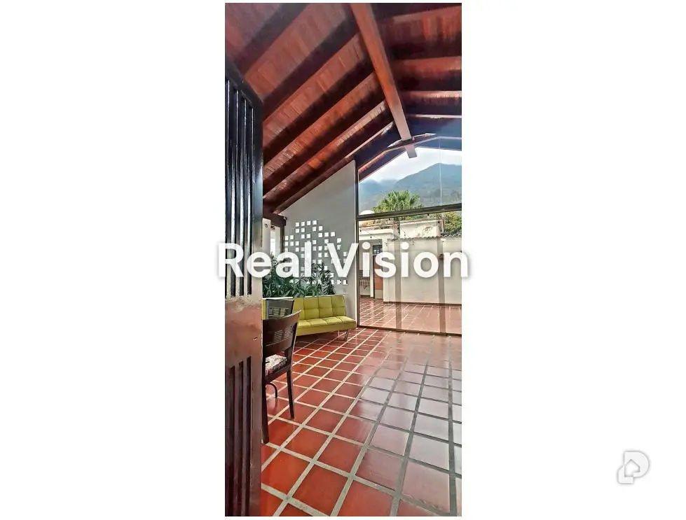 Casa en Altamira, Caracas – 26