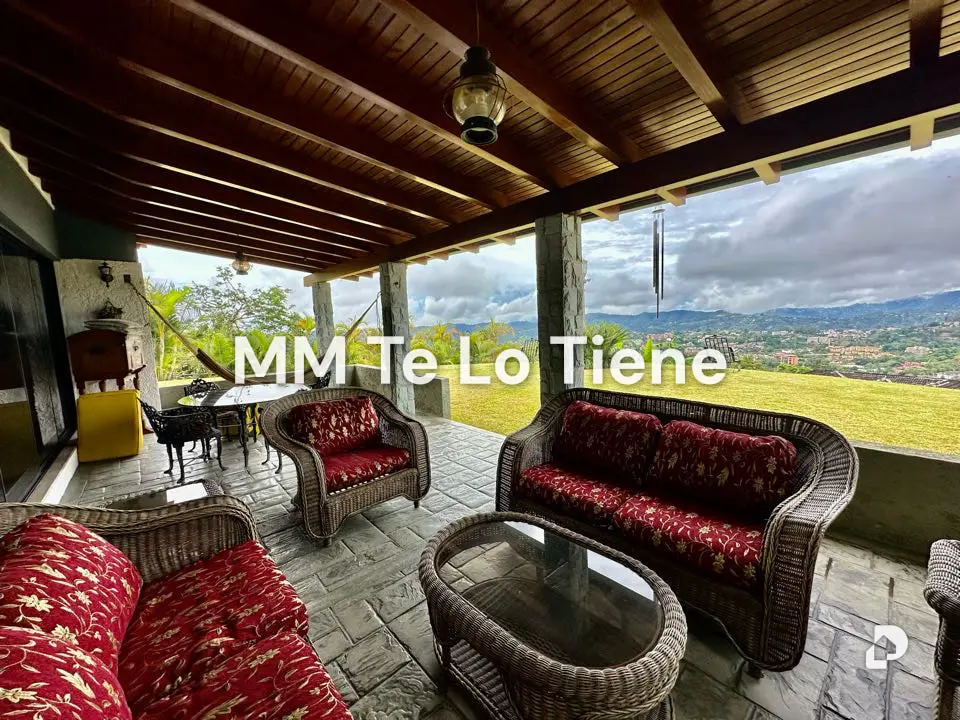 Casa en La Lagunita, Caracas – 11