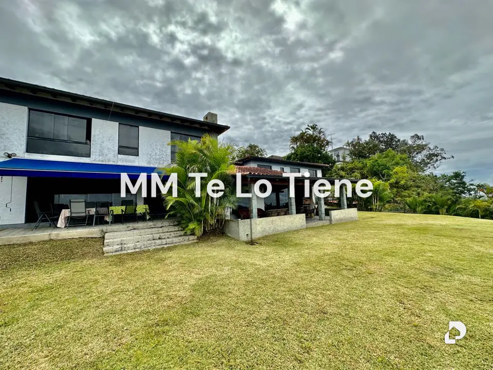 Casa en La Lagunita, Caracas – 2