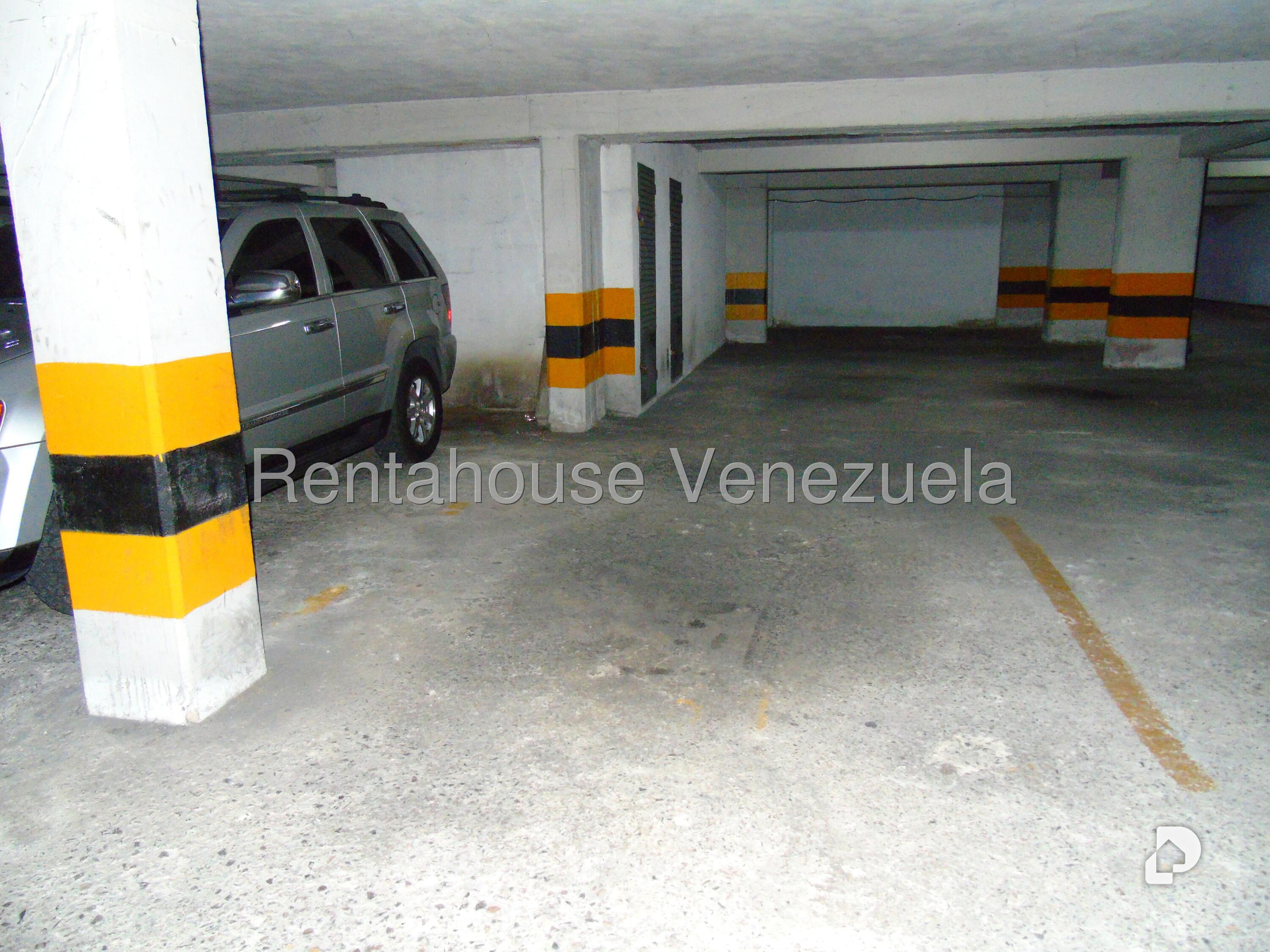 Apartamento en Los Palos Grandes, Caracas – 22