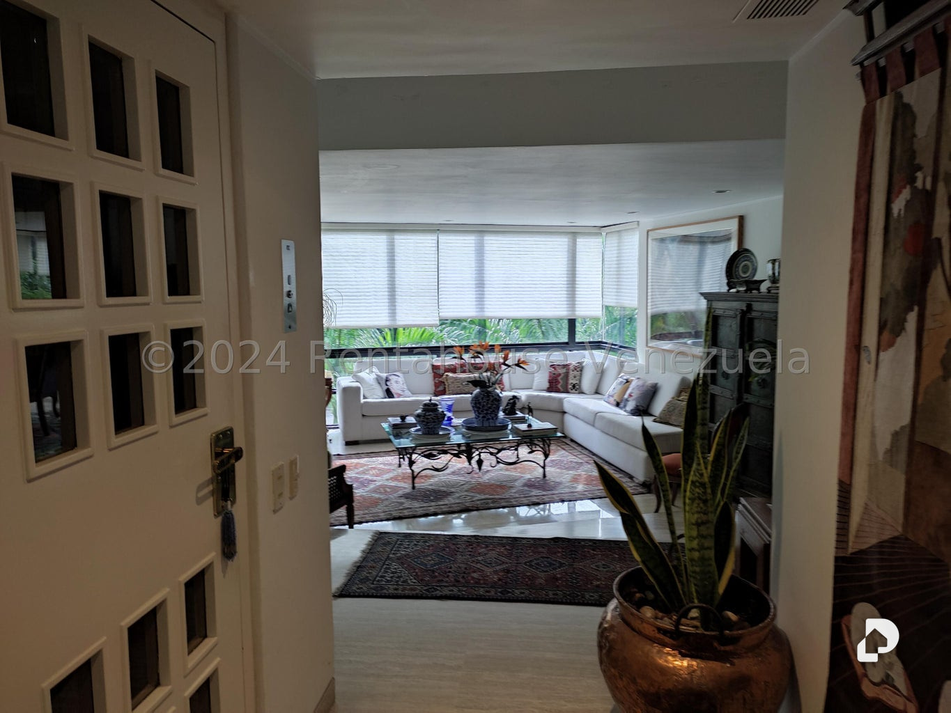 Apartamento en Lomas de La Lagunita, Caracas – 2