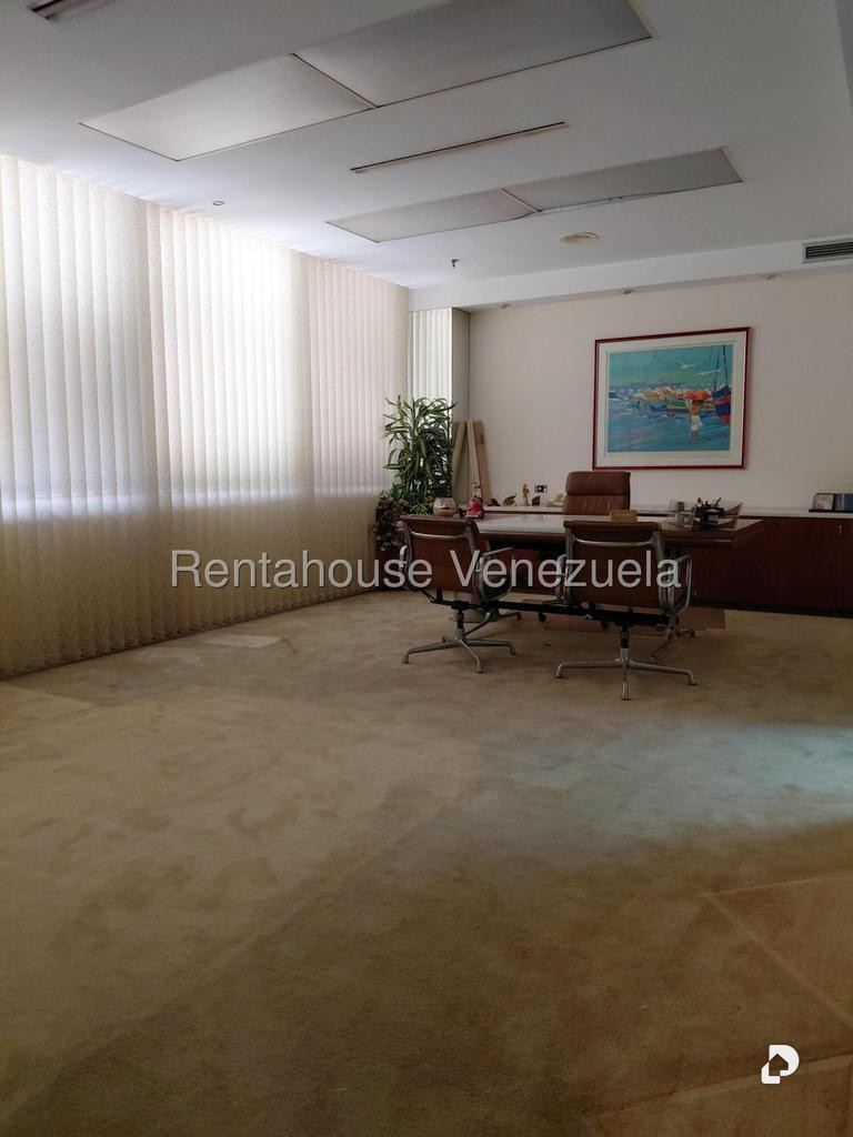 Oficina en Parroquia La Candelaria, Caracas – 13