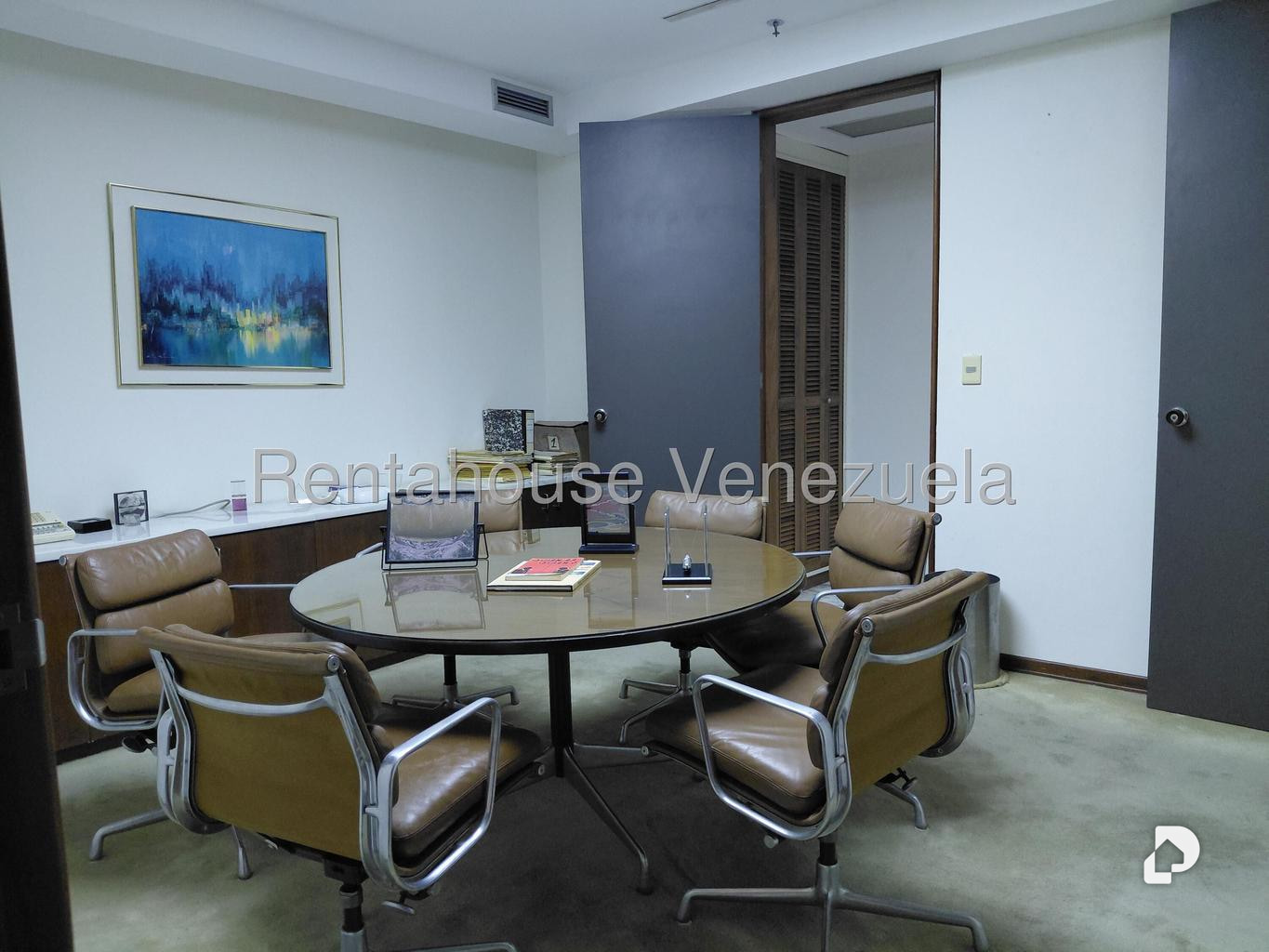 Oficina en Parroquia La Candelaria, Caracas – 16