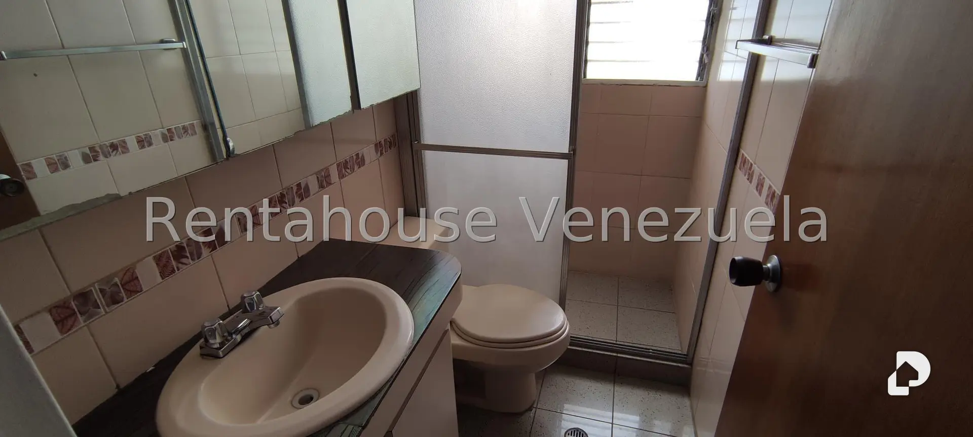 Apartamento en La Urbina, Caracas – 24