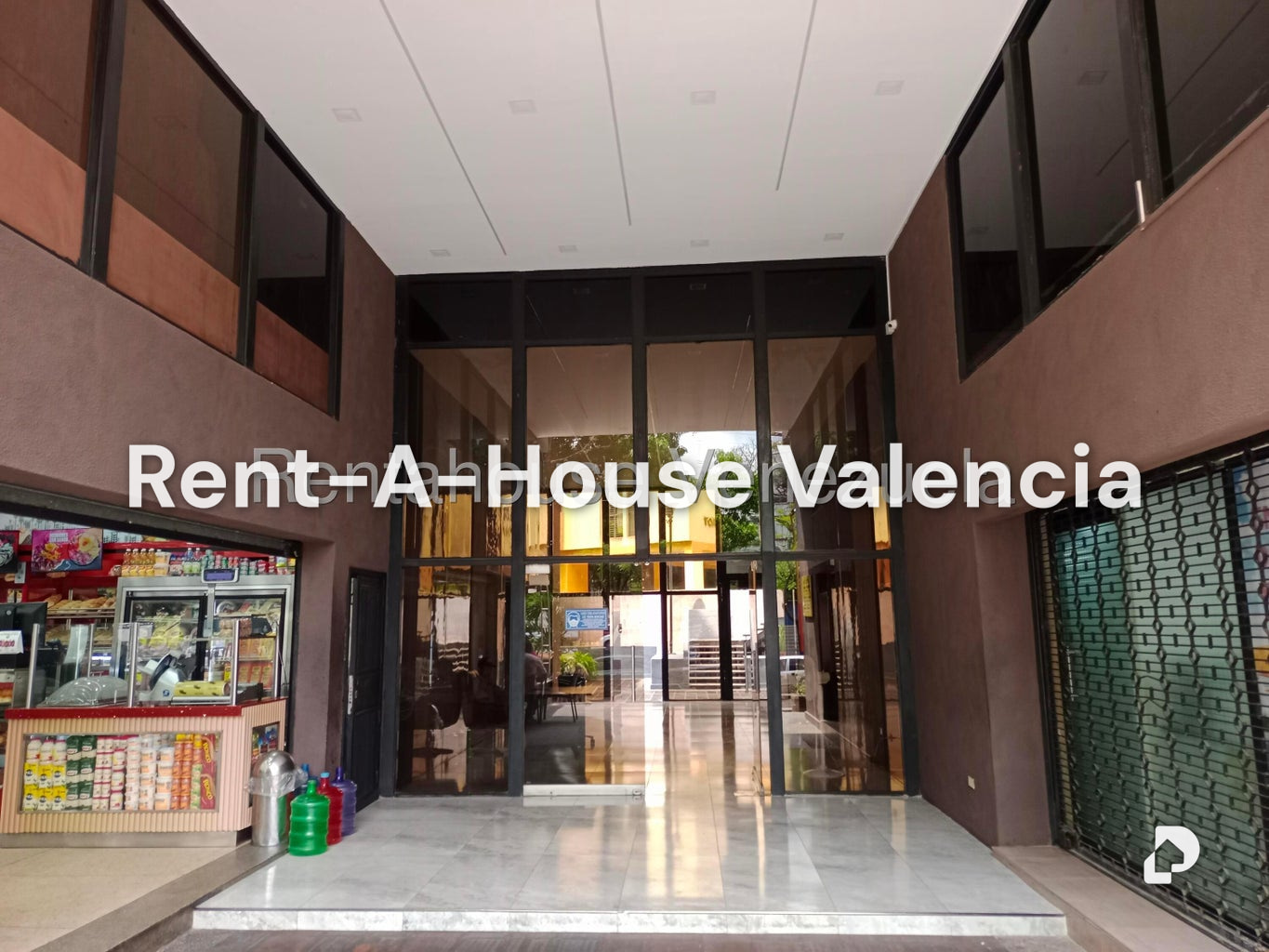Local comercial en Prebo I, Valencia – 2