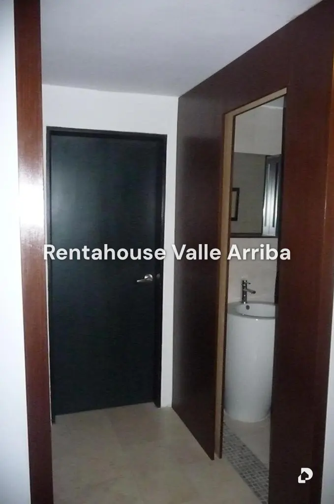 Apartamento en Los Palos Grandes, Caracas – 29