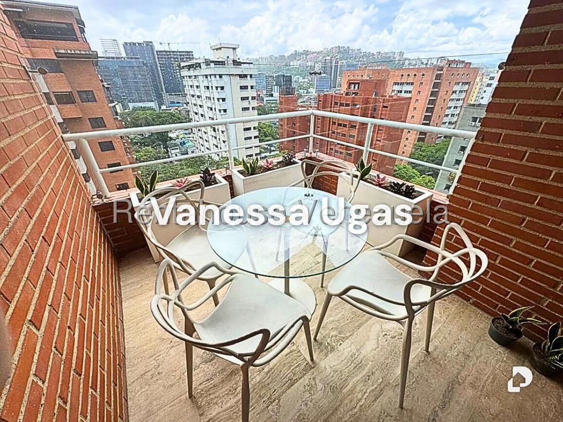 Apartamento en El Rosal, Caracas – 15