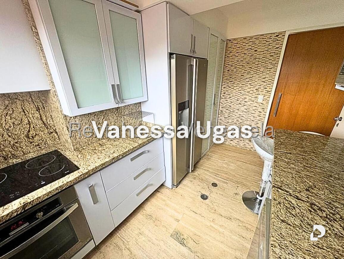 Apartamento en El Rosal, Caracas – 9
