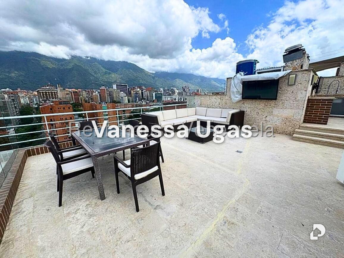 Apartamento en El Rosal, Caracas – 26