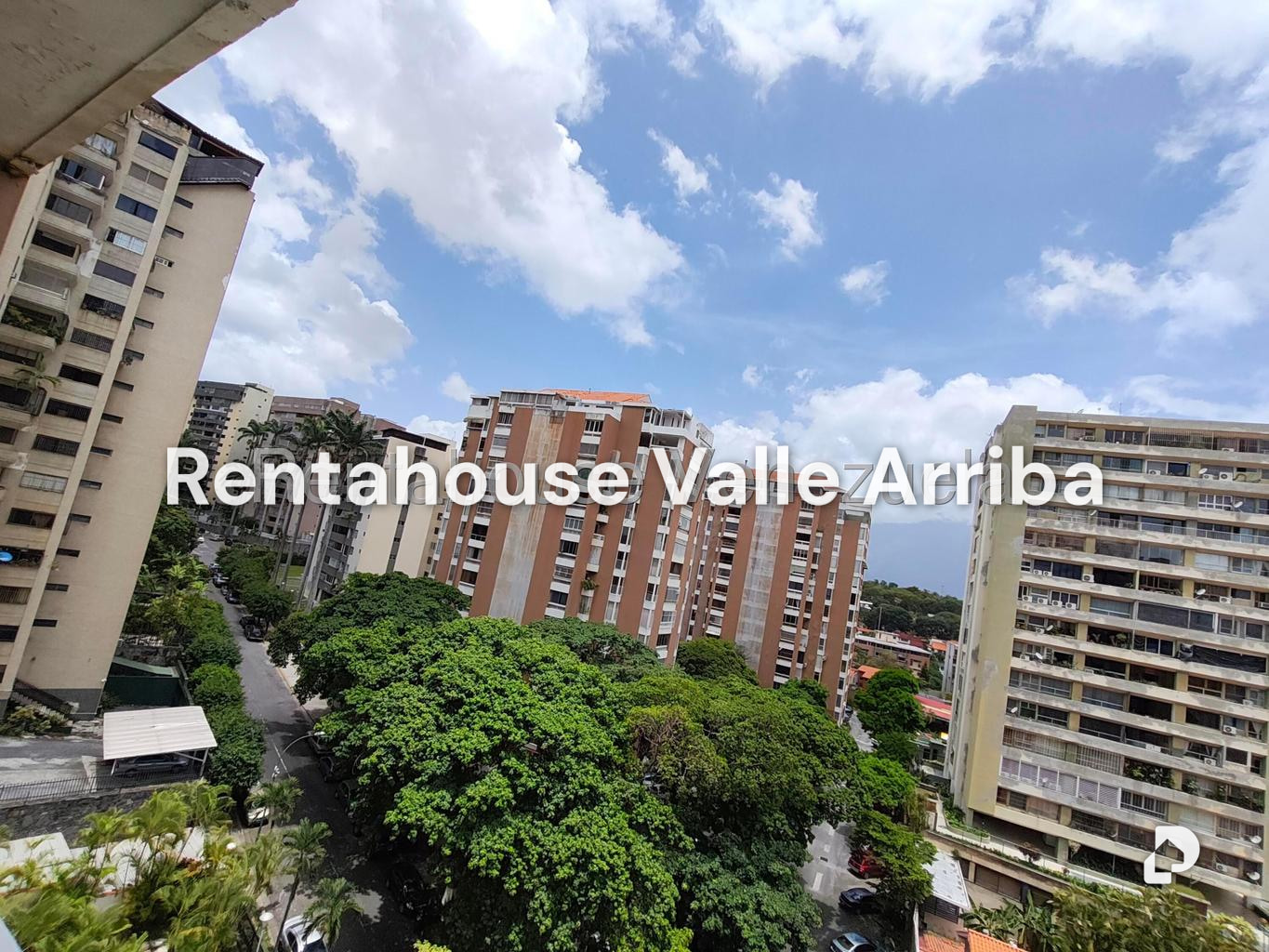 Apartamento en Santa Fe Sur, Caracas – 12