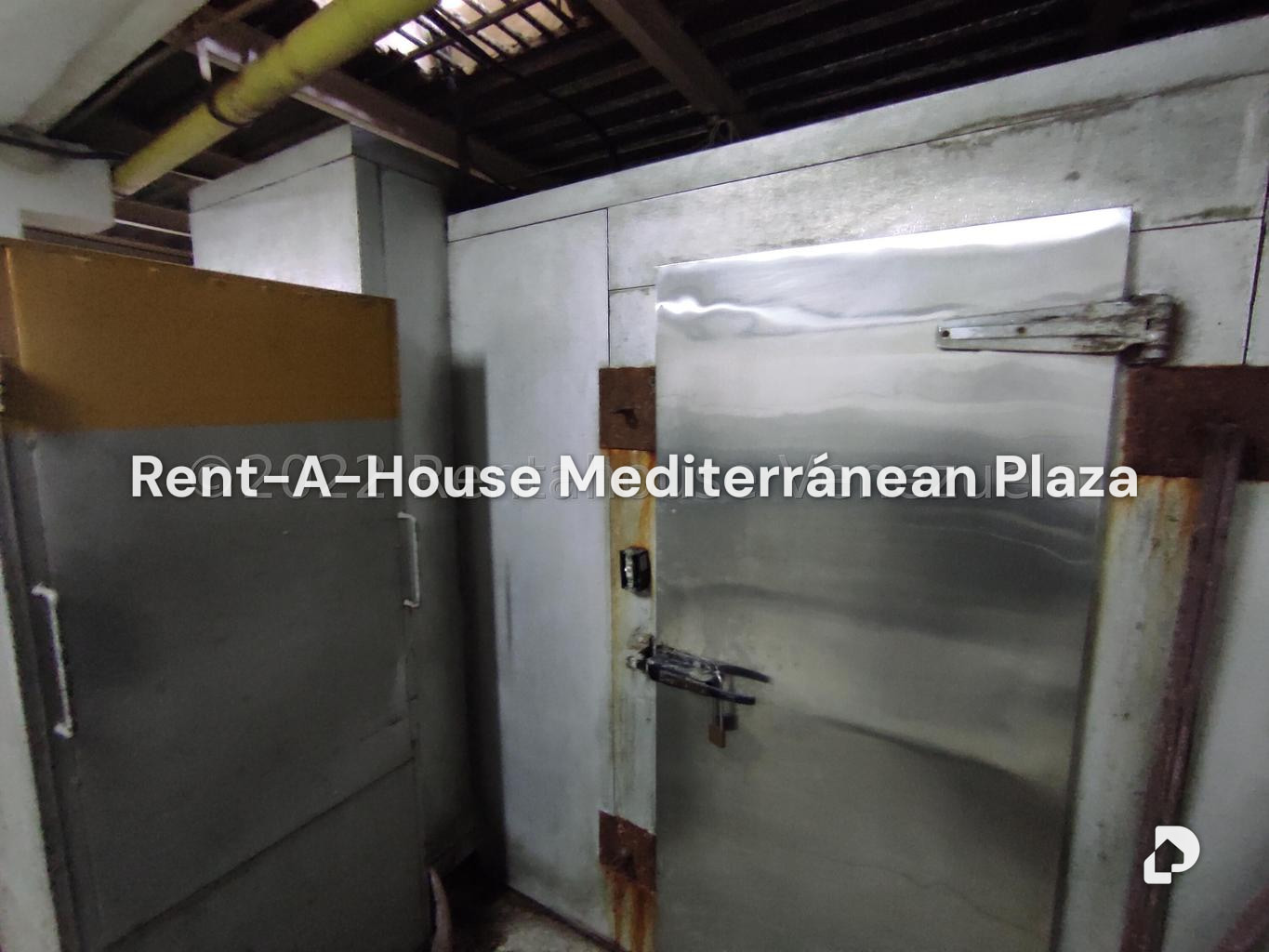 Local comercial en Parque Valencia, Valencia – 56