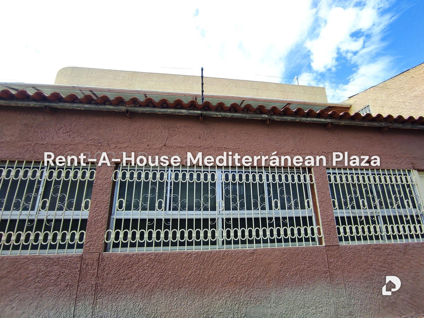 Local comercial en Parque Valencia, Valencia – 202