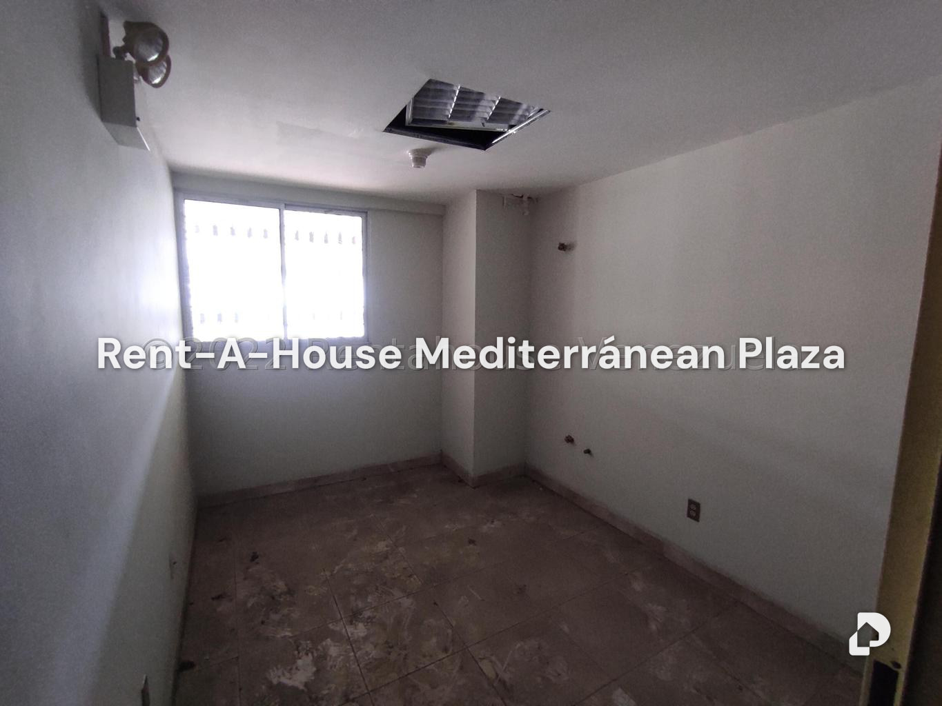 Local comercial en Parque Valencia, Valencia – 108