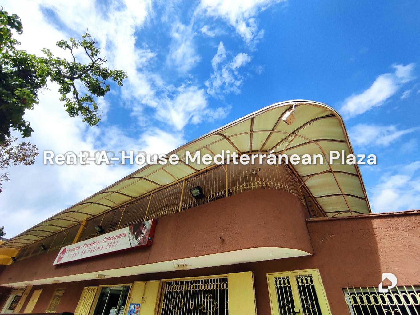 Local comercial en Parque Valencia, Valencia – 186