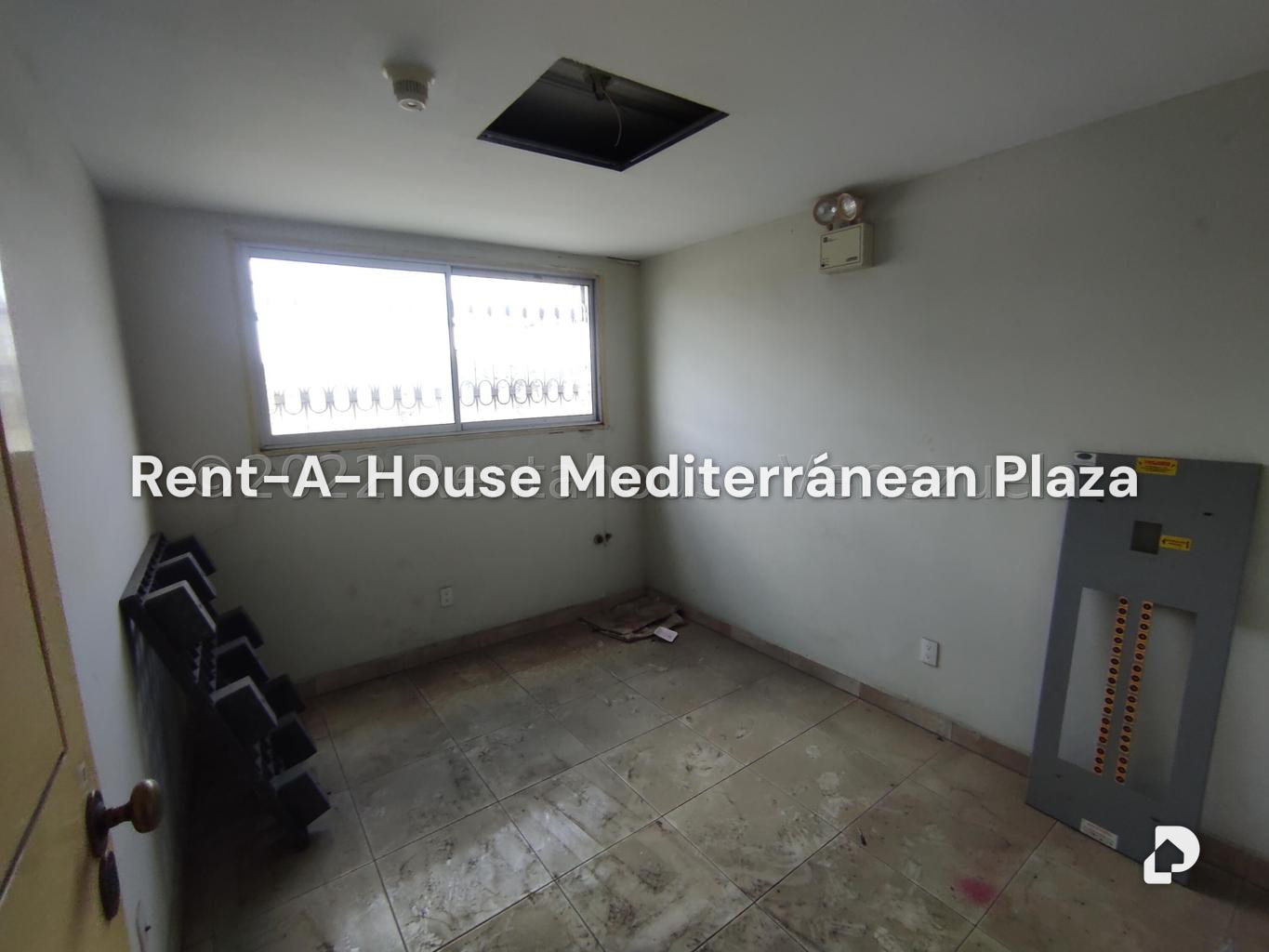 Local comercial en Parque Valencia, Valencia – 119