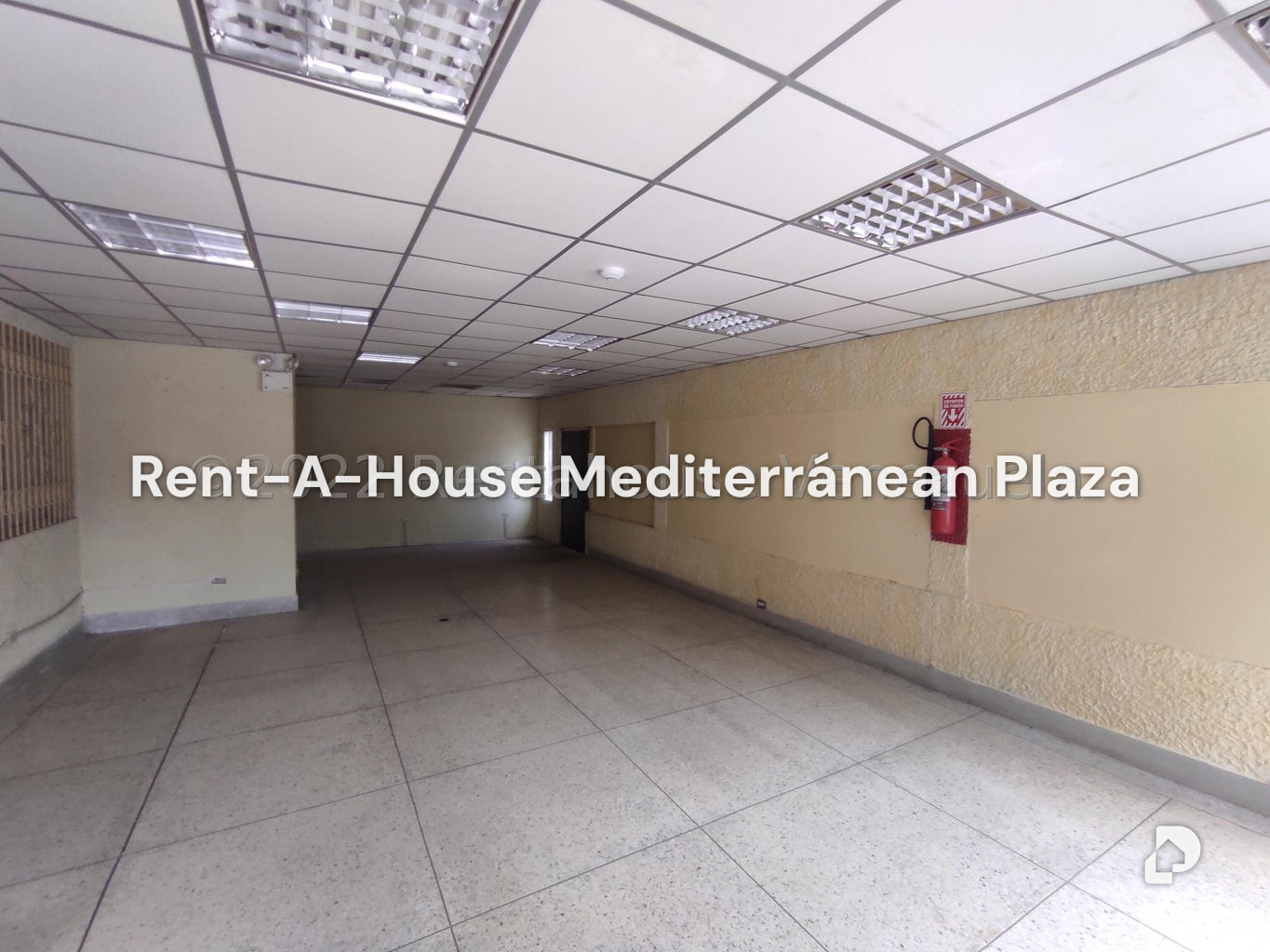 Local comercial en Parque Valencia, Valencia – 188