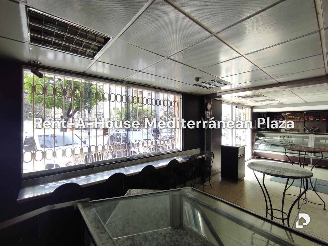 Local comercial en Parque Valencia, Valencia – 40