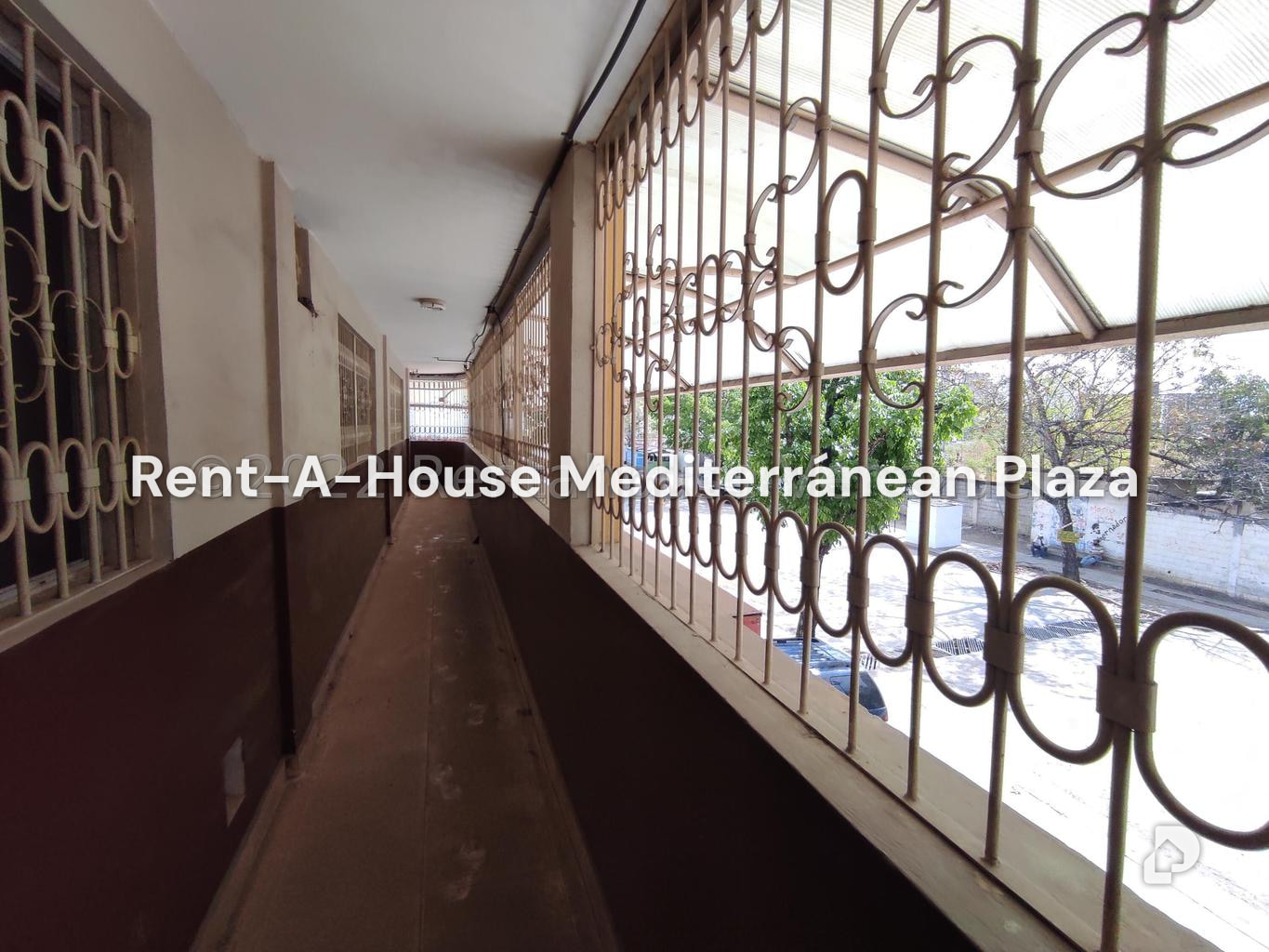 Local comercial en Parque Valencia, Valencia – 133