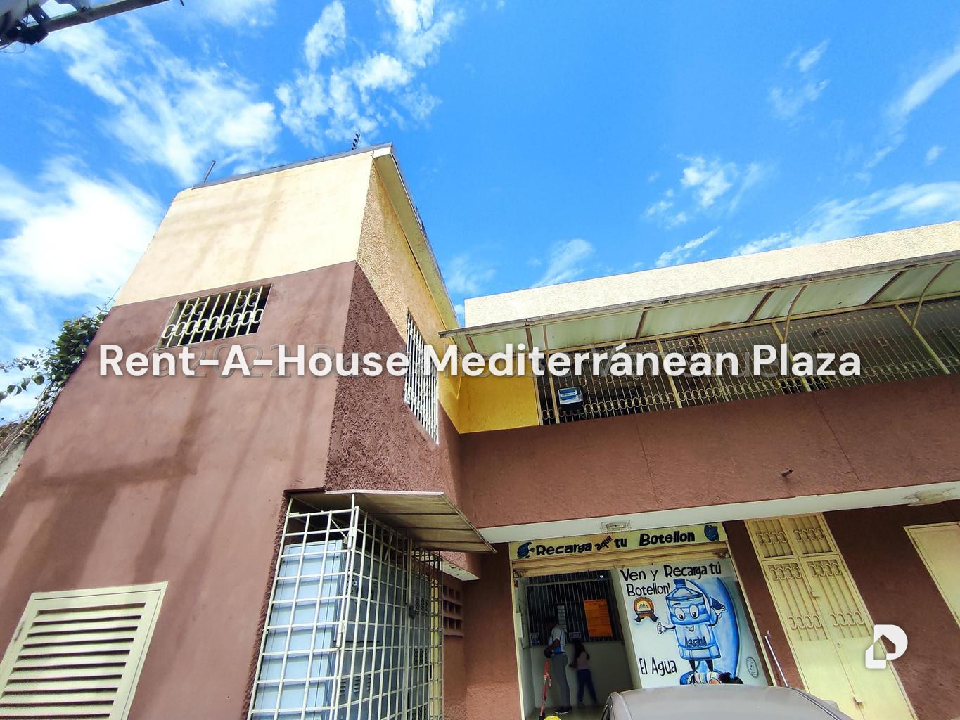 Local comercial en Parque Valencia, Valencia – 180
