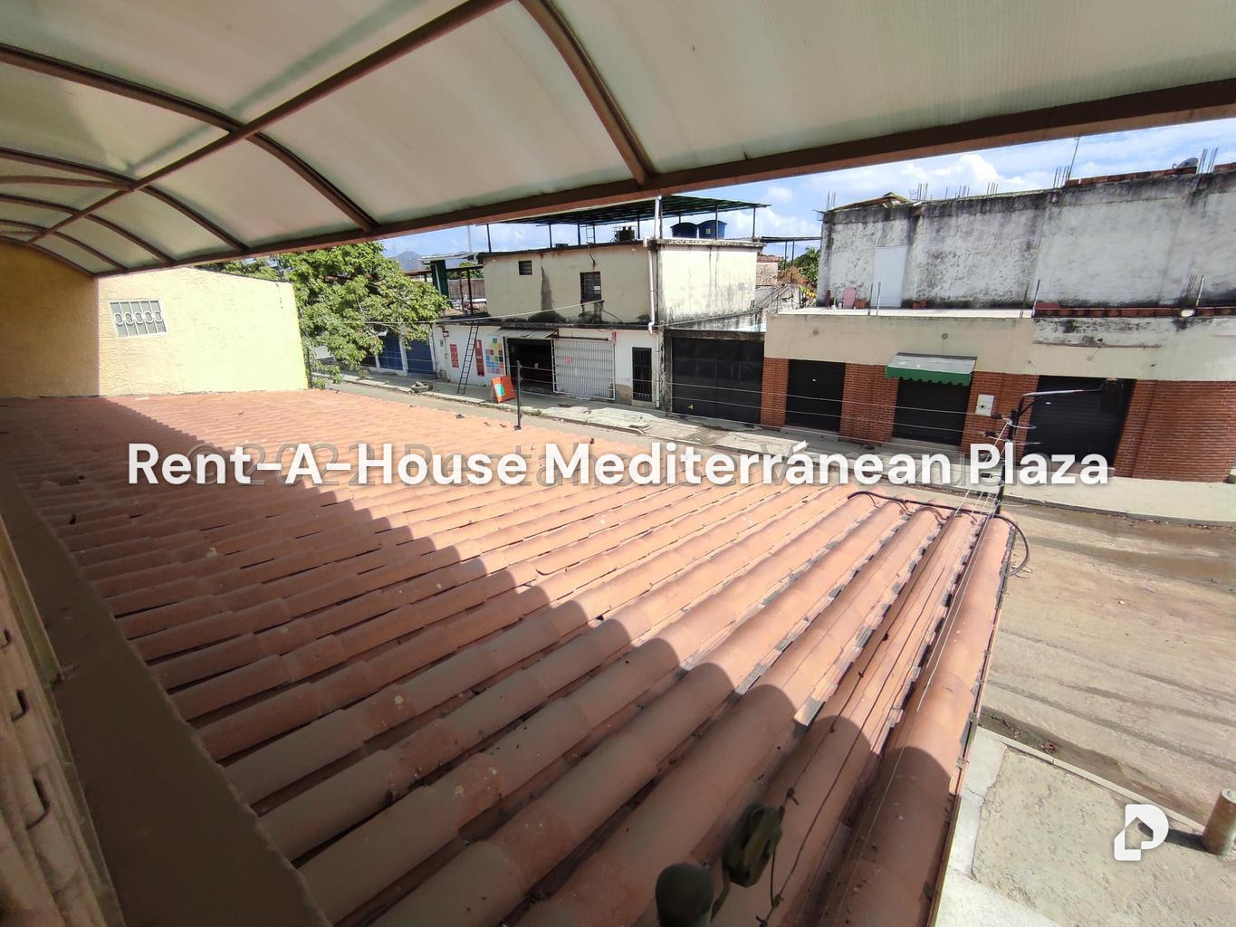 Local comercial en Parque Valencia, Valencia – 156