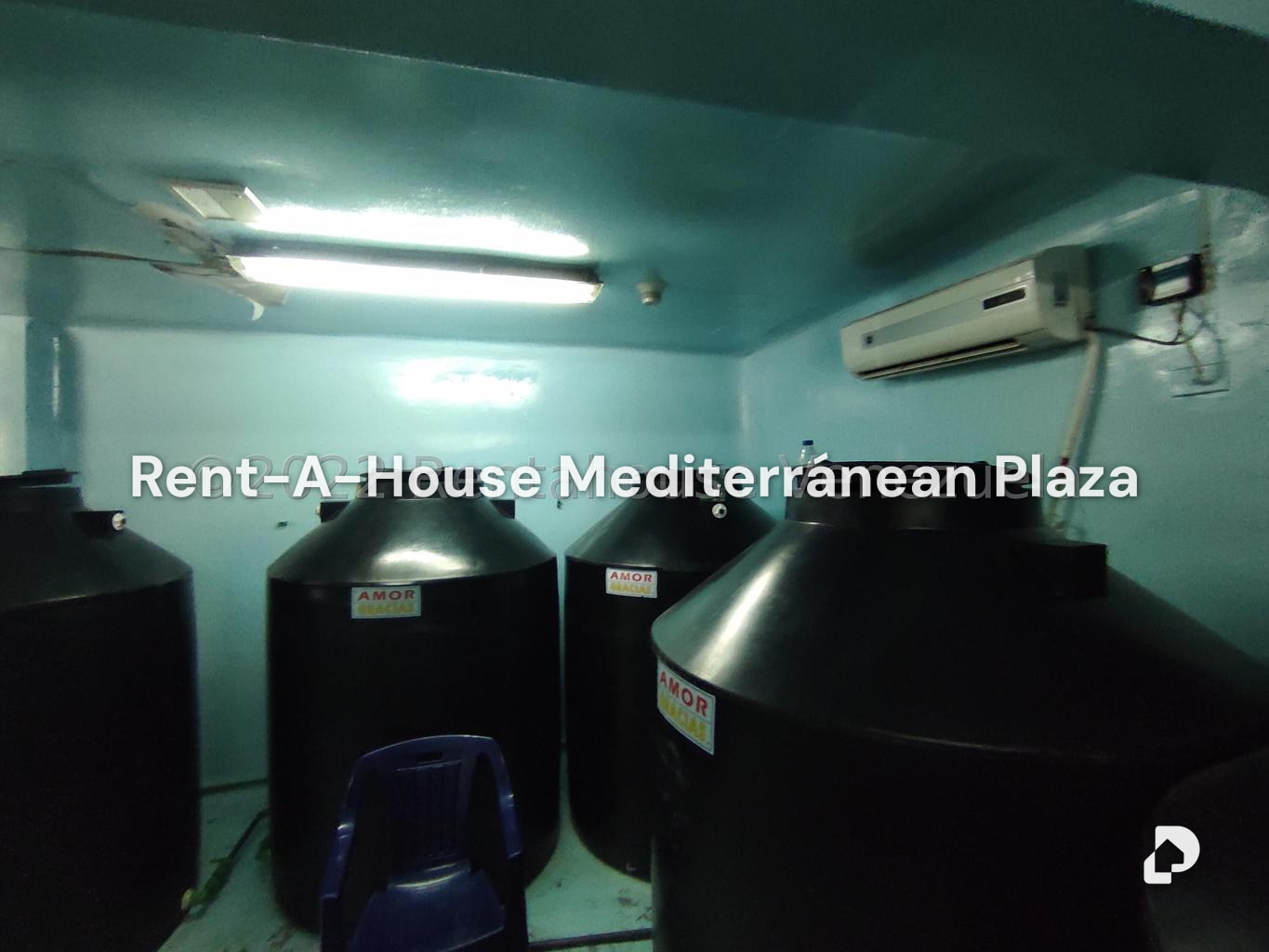 Local comercial en Parque Valencia, Valencia – 162