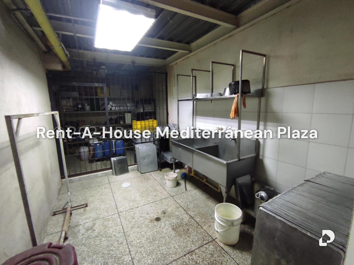 Local comercial en Parque Valencia, Valencia – 78