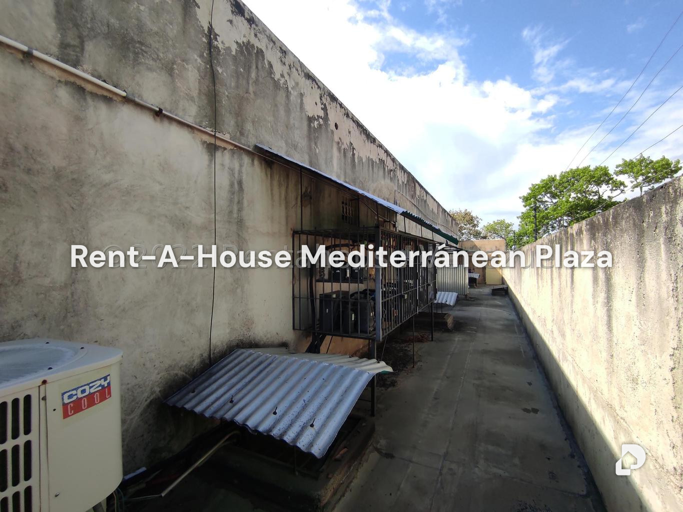 Local comercial en Parque Valencia, Valencia – 140