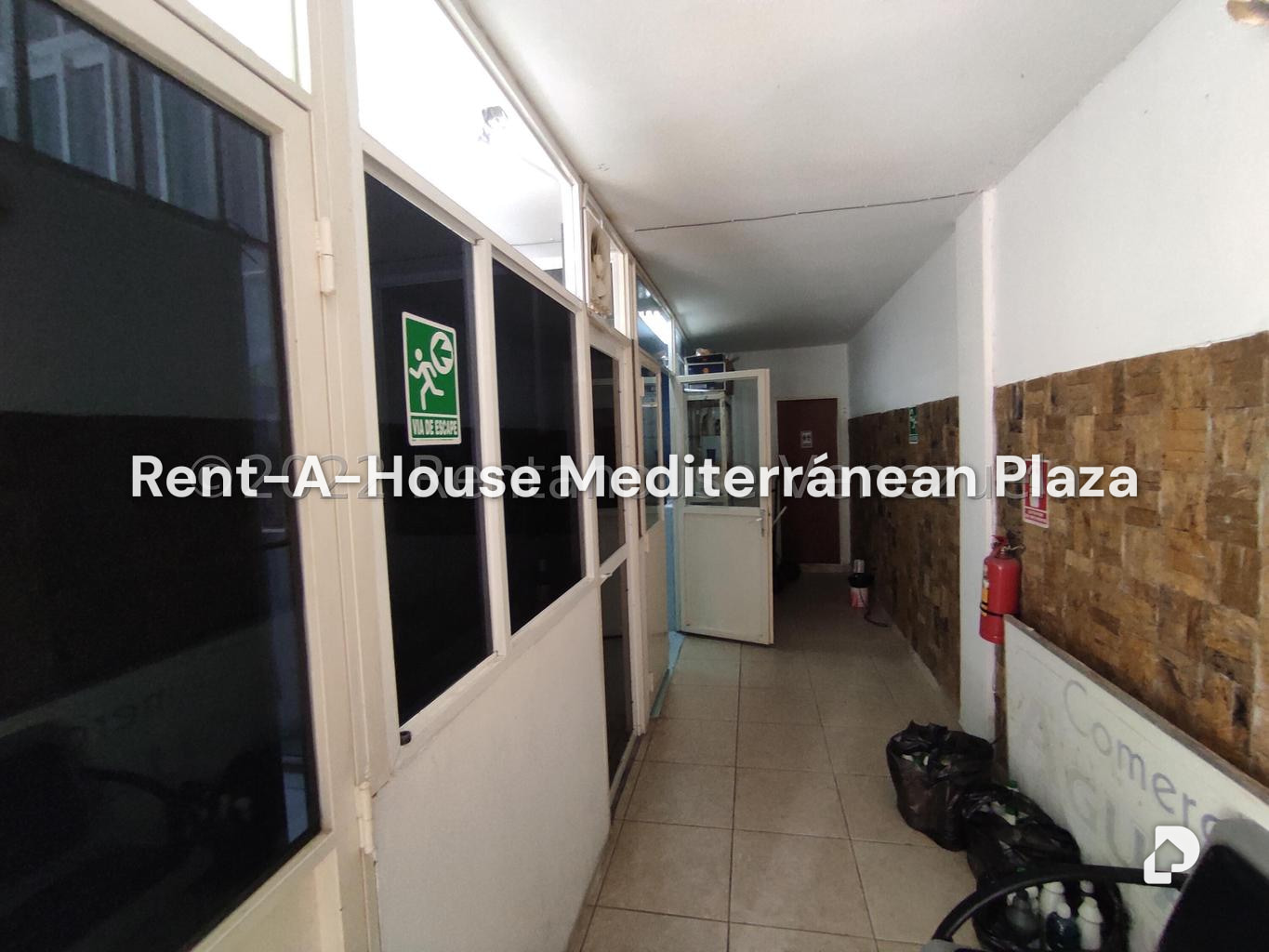 Local comercial en Parque Valencia, Valencia – 170