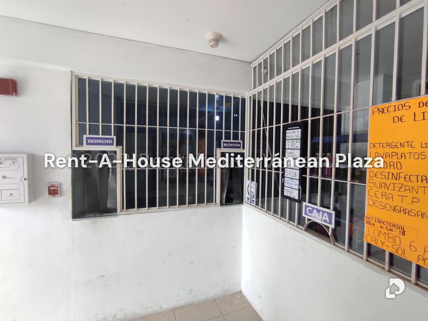 Local comercial en Parque Valencia, Valencia – 169