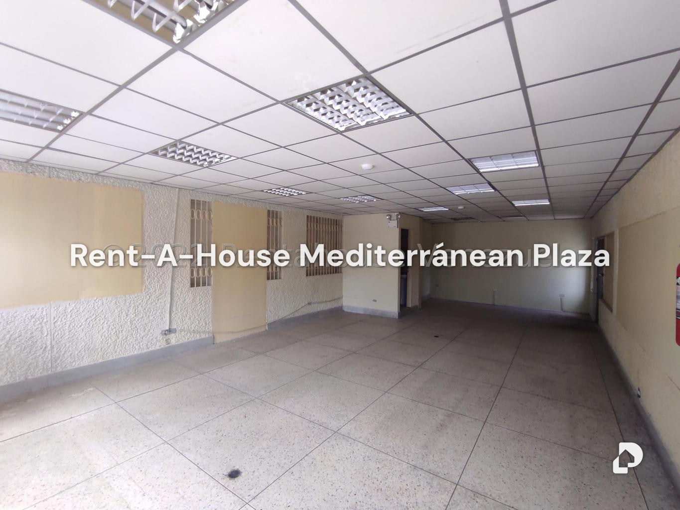 Local comercial en Parque Valencia, Valencia – 189