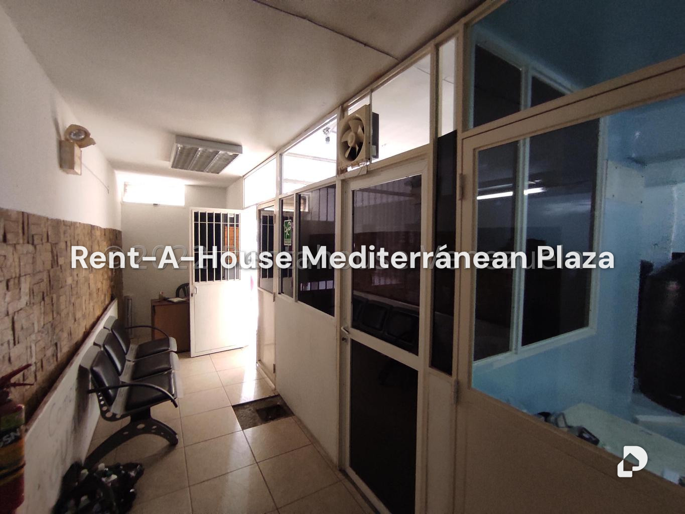 Local comercial en Parque Valencia, Valencia – 168