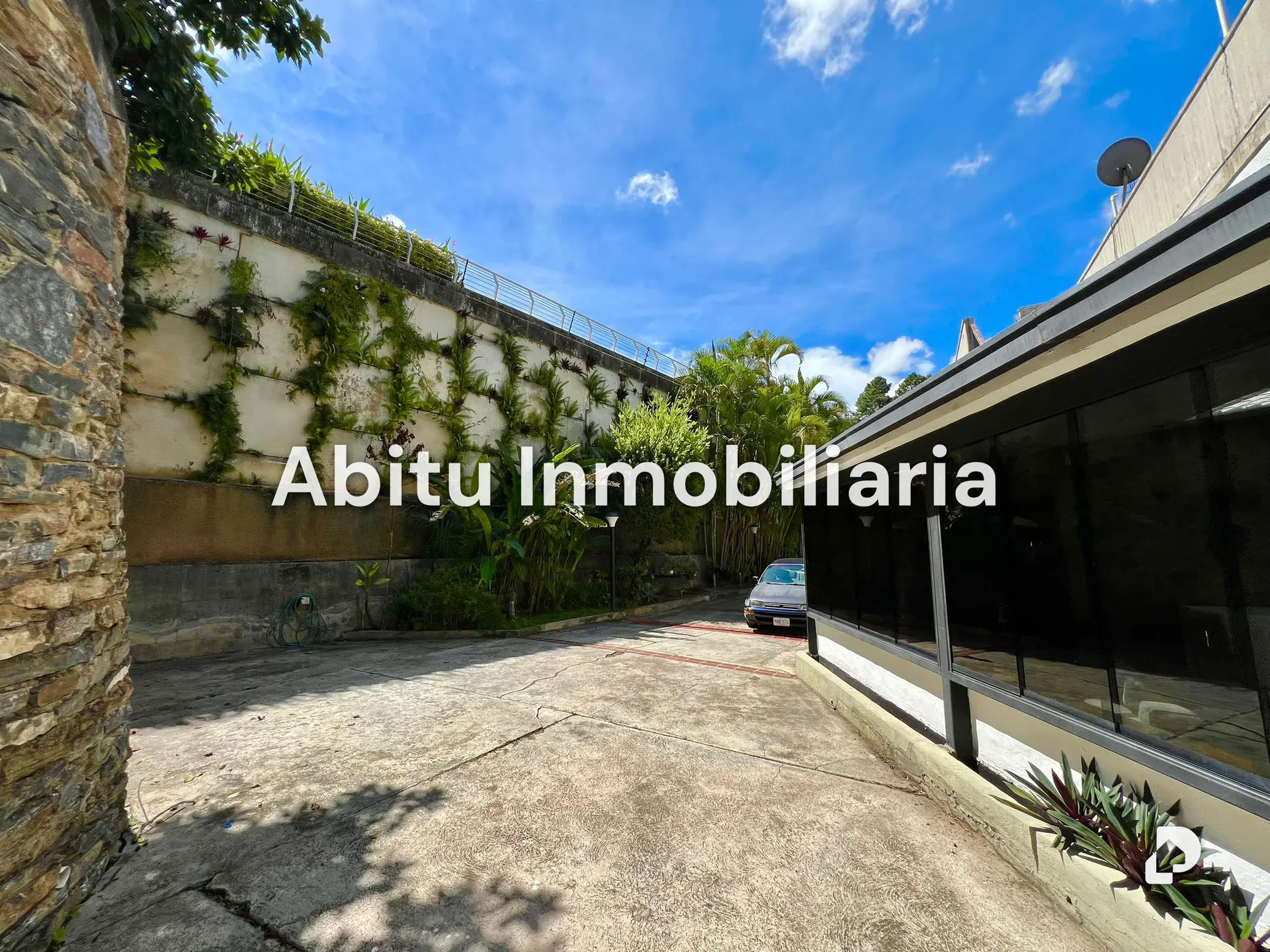 Casa en Cerro Verde, Caracas – 8