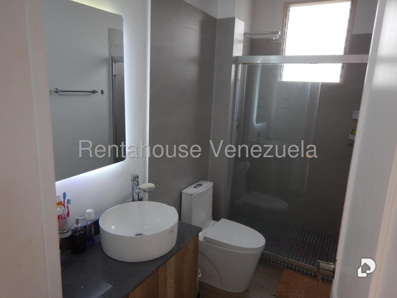 Casa en La Boyera, Caracas – 16