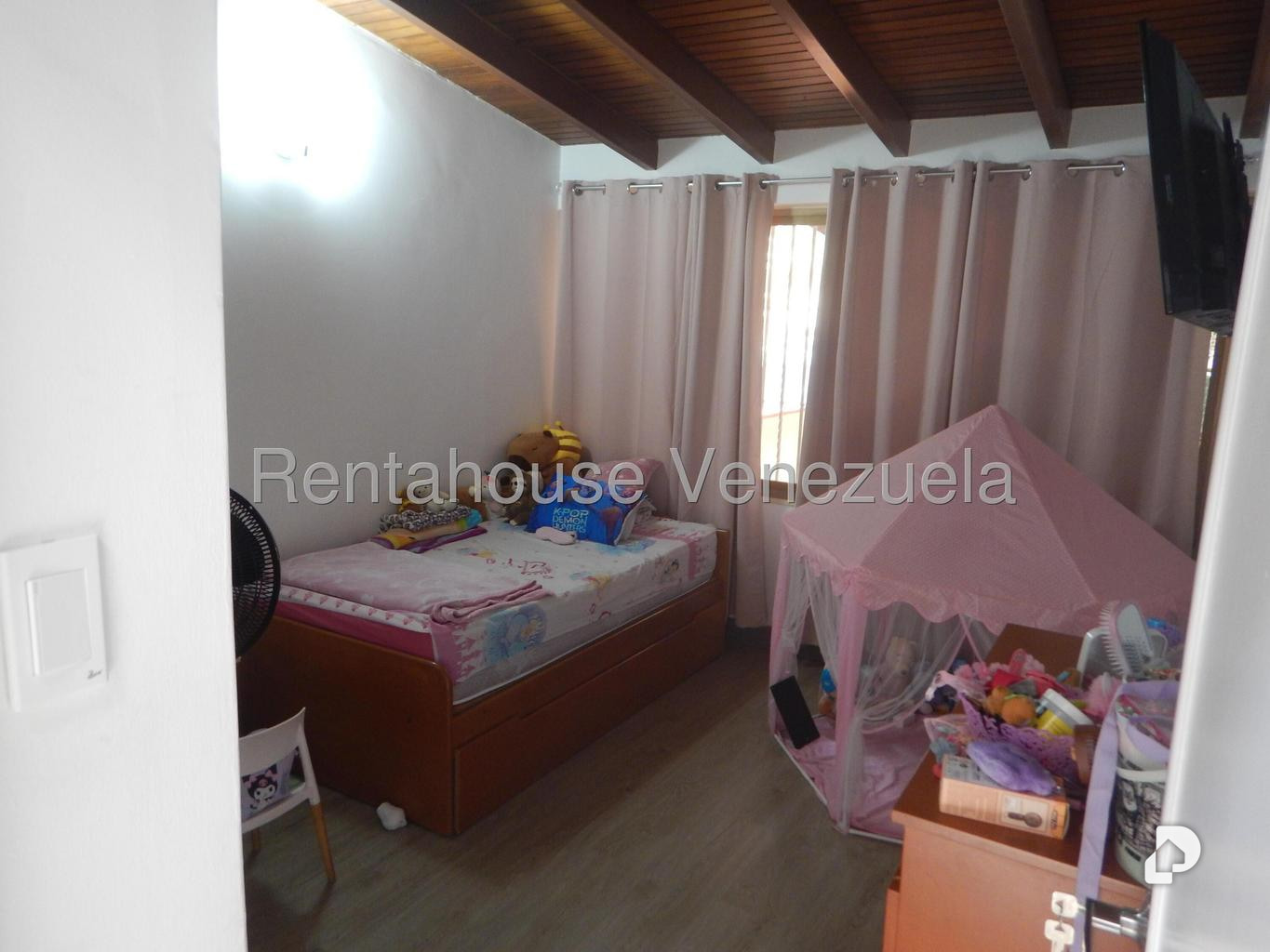 Casa en La Boyera, Caracas – 15