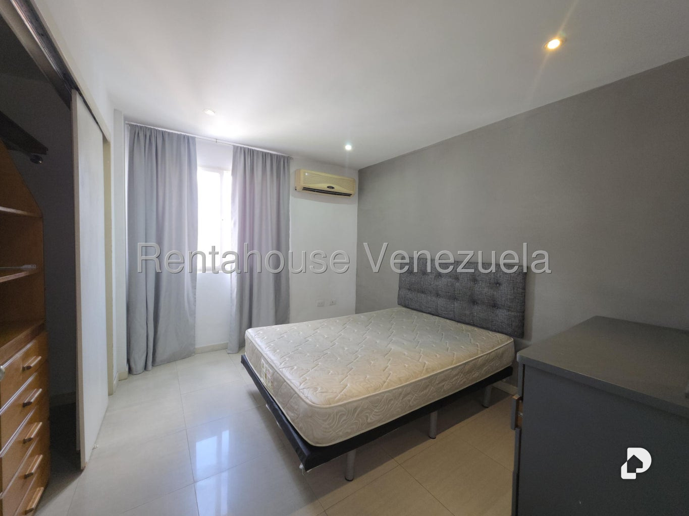 Apartamento en Altamira, Caracas – 25