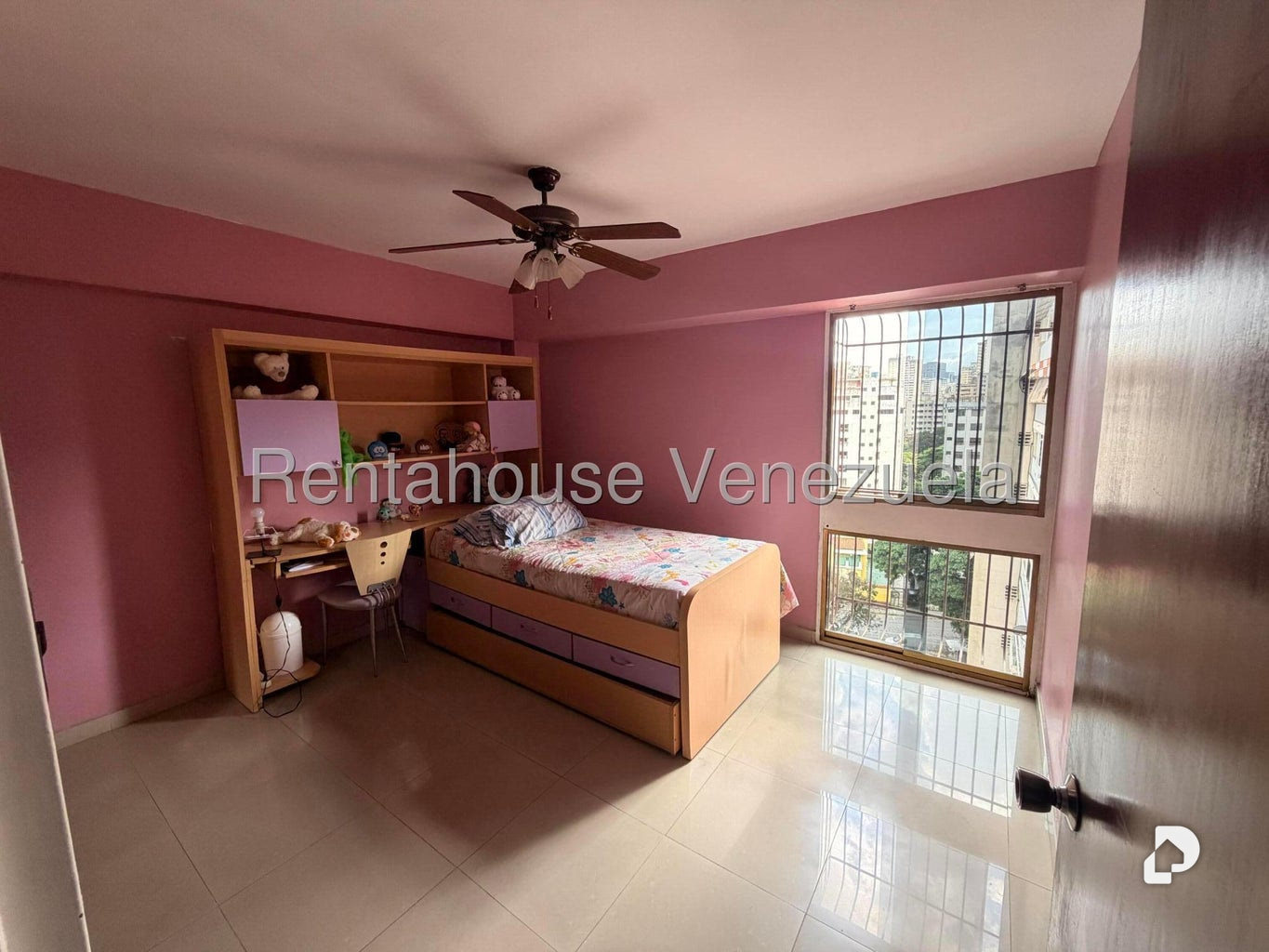Apartamento en San Bernardino, Caracas – 28